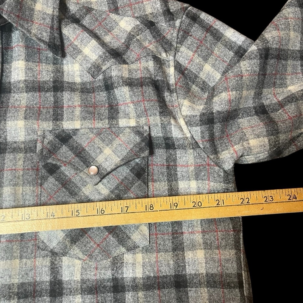 Vintage Pendleton High Grade Western Wear Plaid Wool Shirt Mens M Pearl Snap - Picture 6 of 8